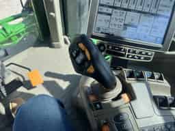 2022 John Deere 8RX 370 Image