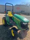 2005 John Deere 3320 Image