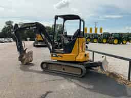 2024 John Deere 35 P Image