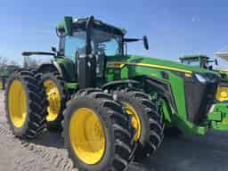2025 John Deere 8R 340 Image
