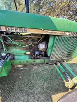 1986 John Deere 2950 Image