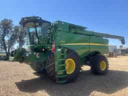 2023 John Deere S780 Image