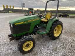 1999 John Deere 4400 Image