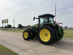 2023 John Deere 8R 370 Image