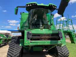 2023 John Deere X9 1000 Image