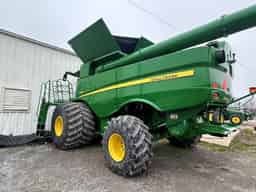 2023 John Deere S780 Image