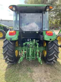 2022 John Deere 5075E Image