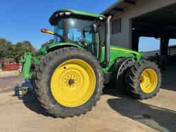 2009 John Deere 8320R Image