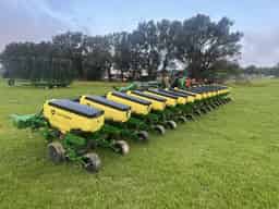 2021 John Deere 1725 Image