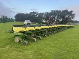 2011 John Deere 1720 Image