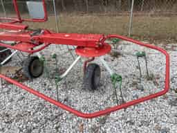 2021 Buhler RT424VTFK Image