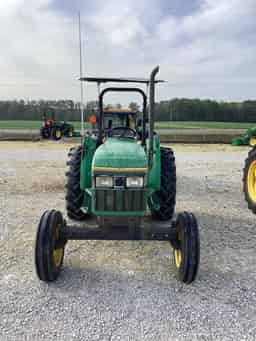 1995 John Deere 5200 Image