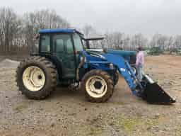 2005 New Holland TN75SA Image
