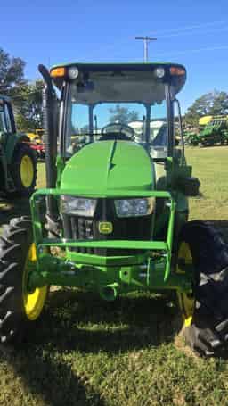 2022 John Deere 5075E Image