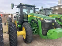 2024 John Deere 8R 340 Image