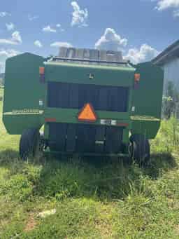 2002 John Deere 557 Image