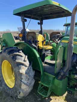 2019 John Deere 5100E Image