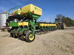 2023 John Deere 1775NT Image