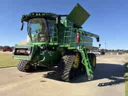 2023 John Deere S770 Image