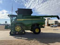 2025 John Deere S7 800 Image
