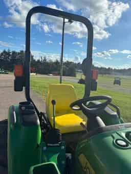 2016 John Deere 3038E Image