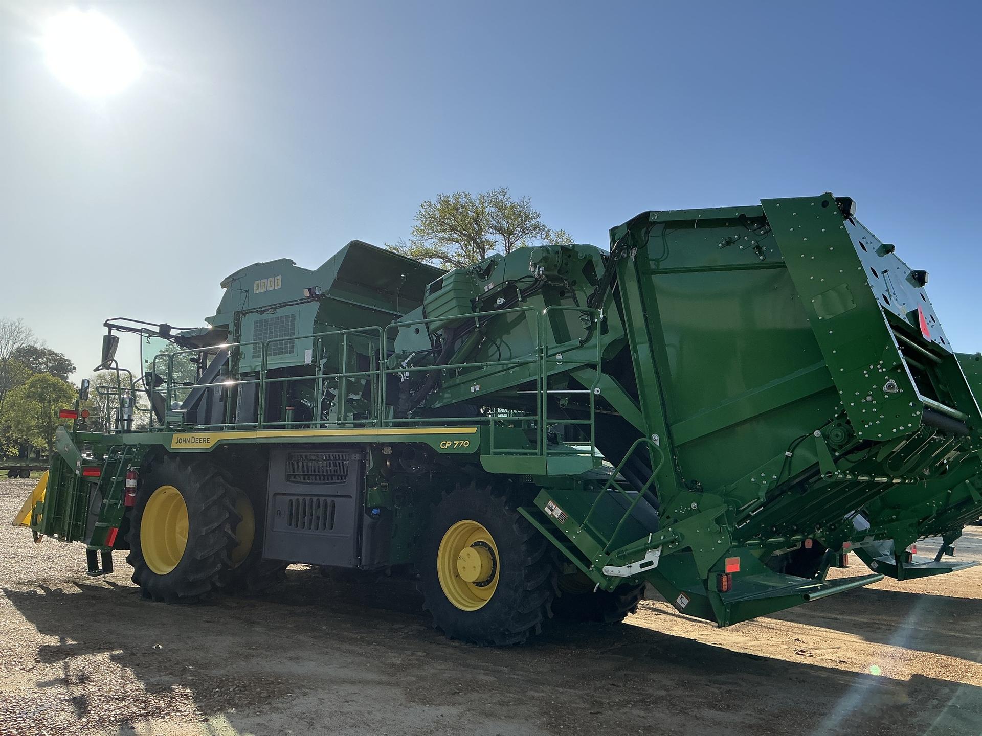 2024 John Deere CP770 Image