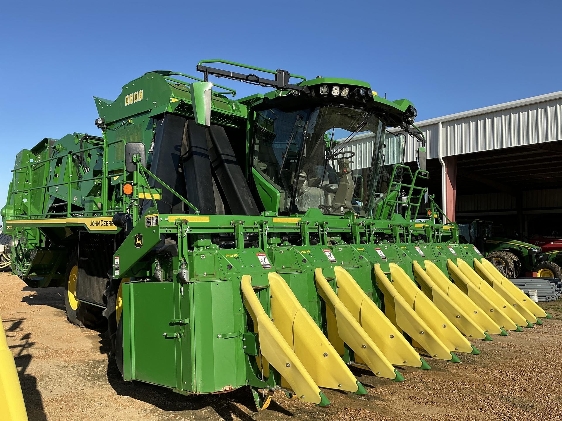 2024 John Deere CP770 Image