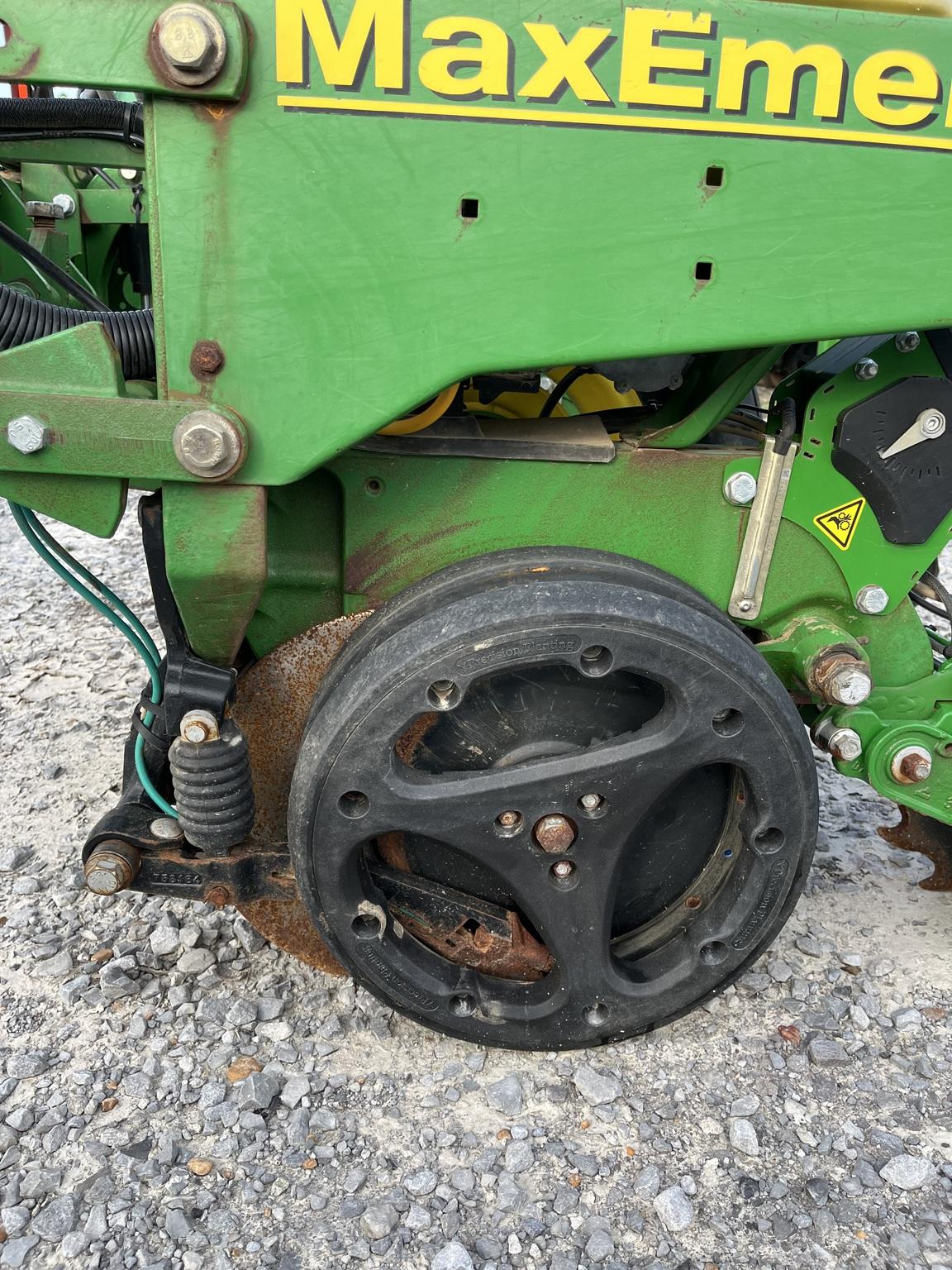 2019 Precision Planting JD 1720 XP CUSTOM Image