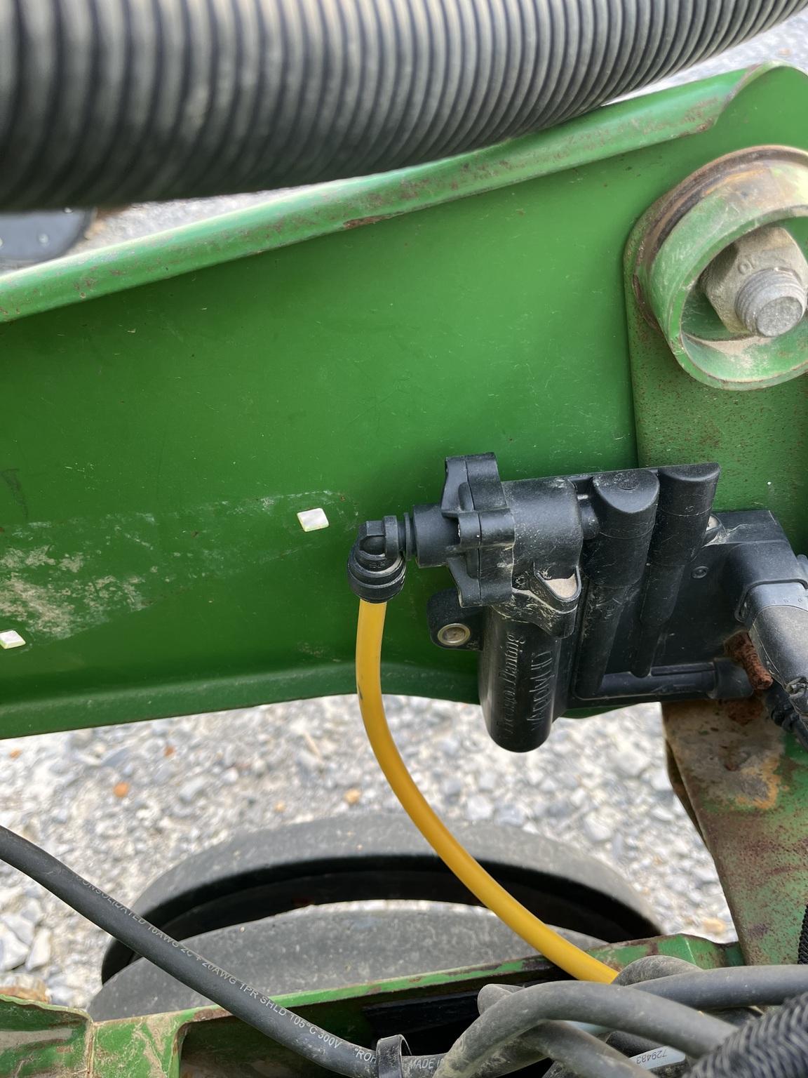 2019 Precision Planting JD 1720 XP CUSTOM Image