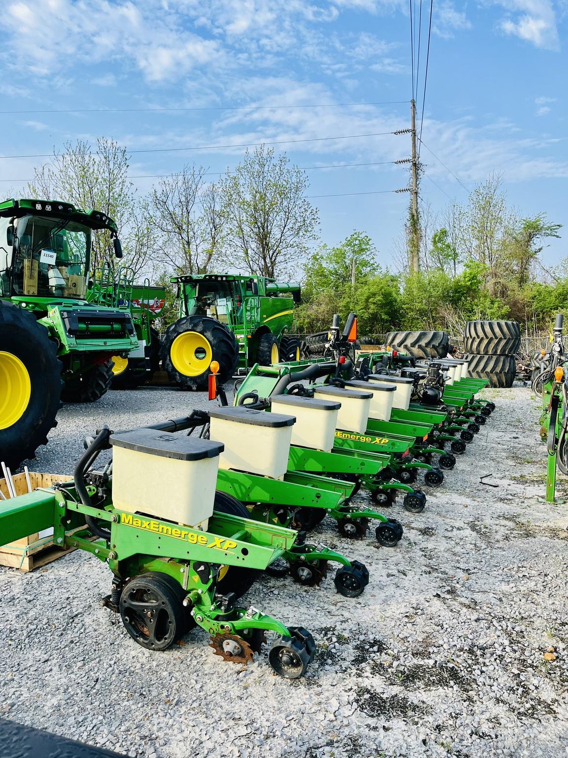 2019 Precision Planting JD 1720 XP CUSTOM Image