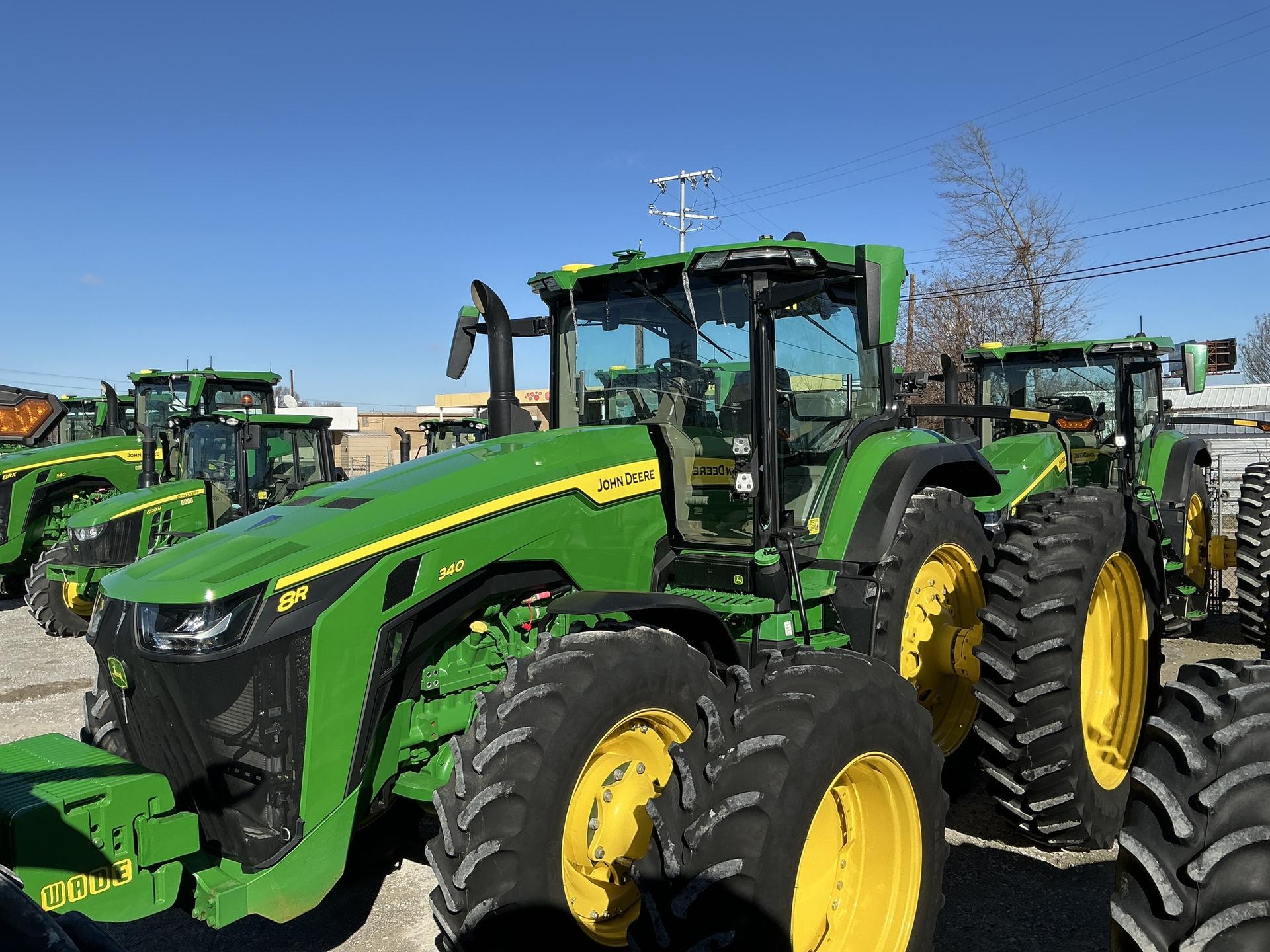 2024 John Deere 8R 340 Image