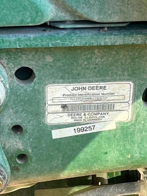 2005 John Deere 3320 Image