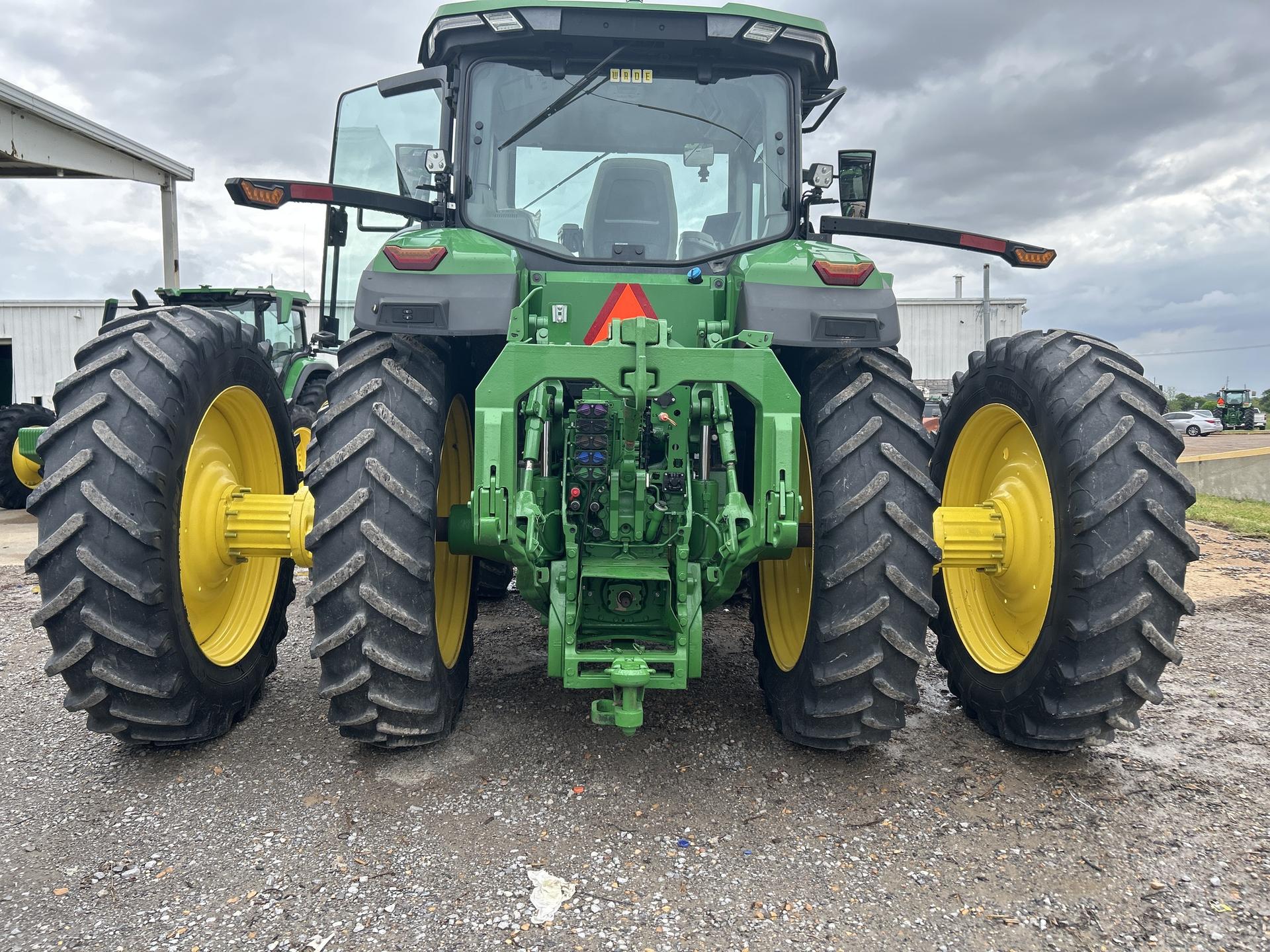 2023 John Deere 8R 310 Image