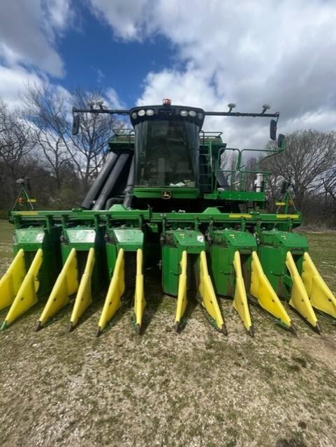 2019 John Deere CP690 Image
