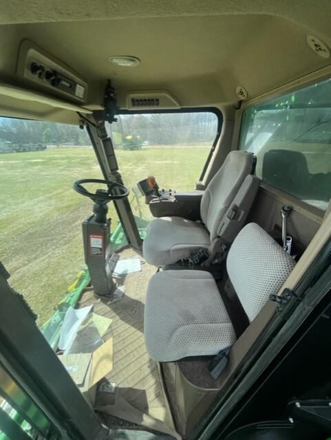 2019 John Deere CP690 Image