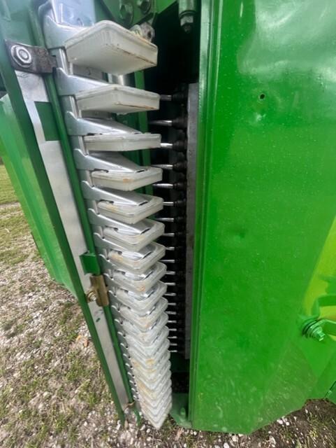 2019 John Deere CP690 Image