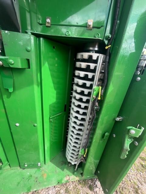 2019 John Deere CP690 Image