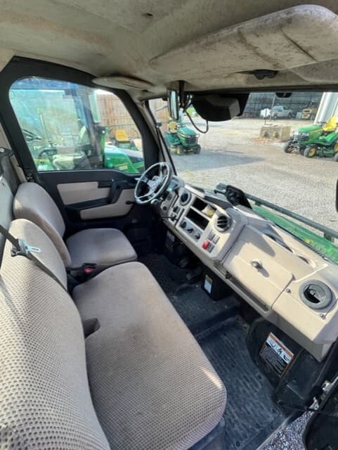 2018 John Deere XUV 835R HVAC, U&P Image