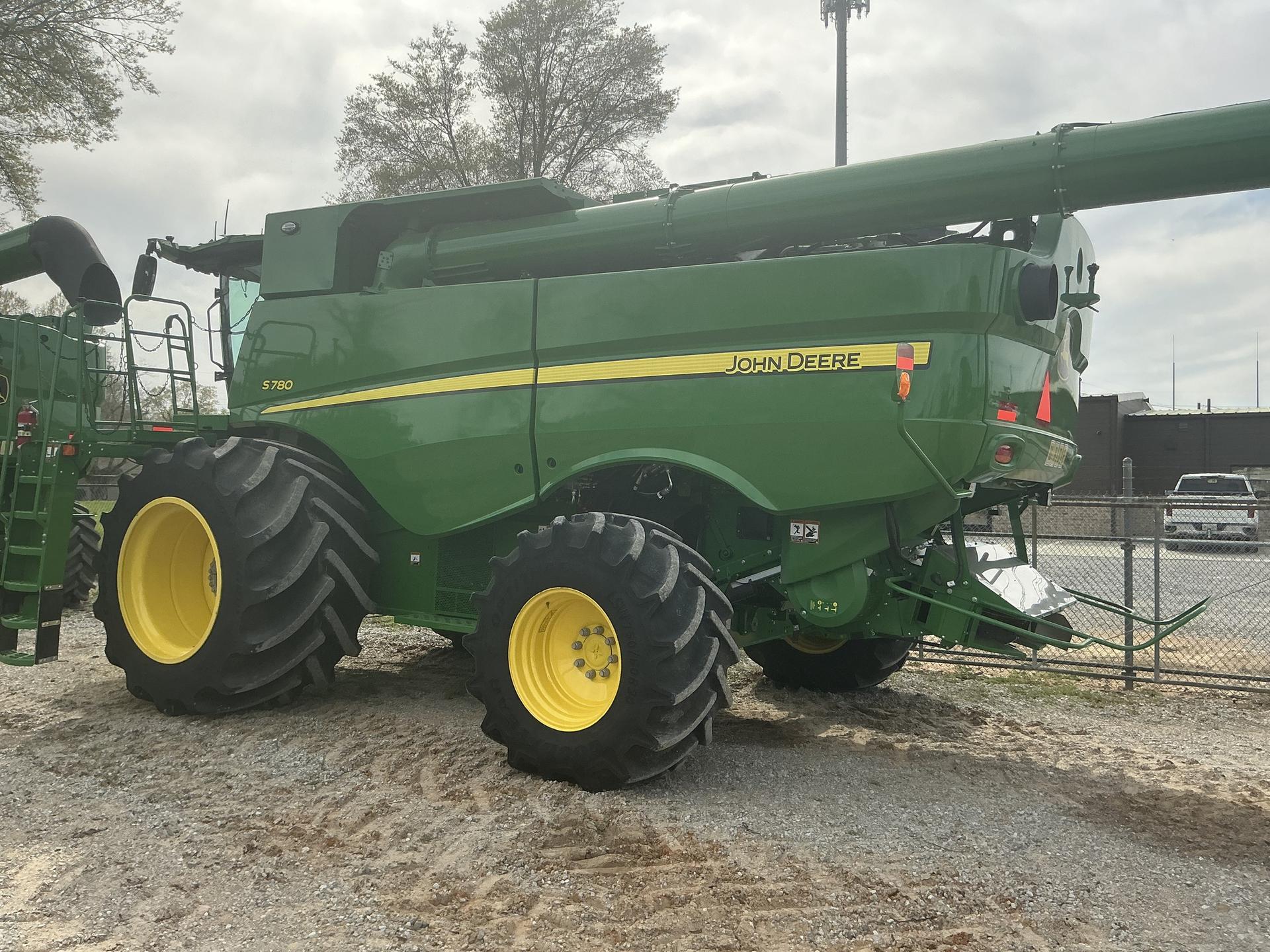 2024 John Deere S780 Image