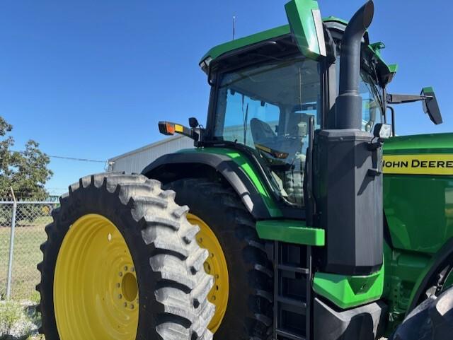 2023 John Deere 8R 280 Image