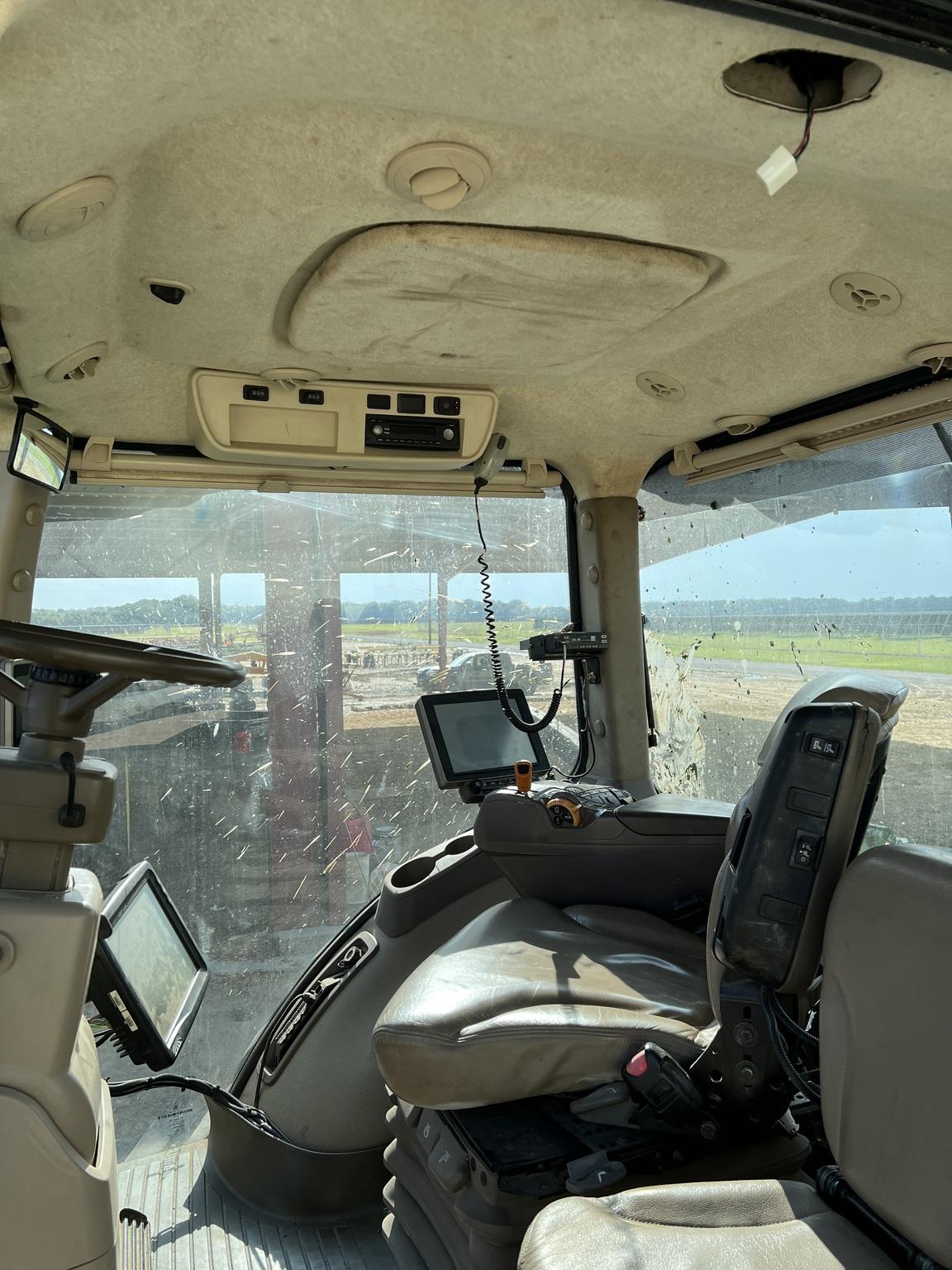 2015 John Deere 8370RT Image