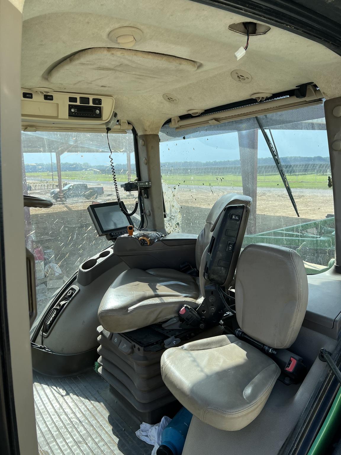 2015 John Deere 8370RT Image