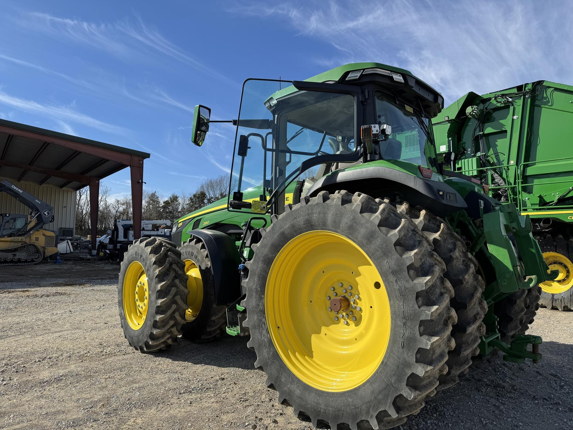 2023 John Deere 8R 280 Image