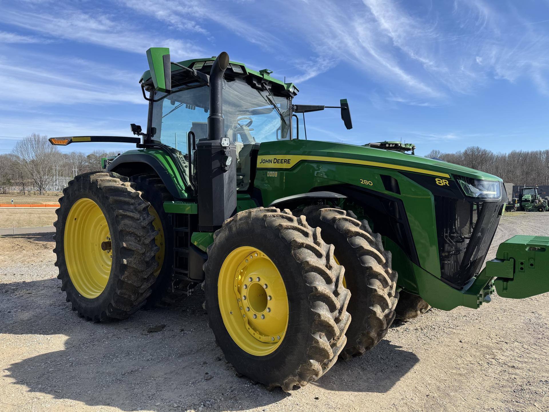 2023 John Deere 8R 280 Image