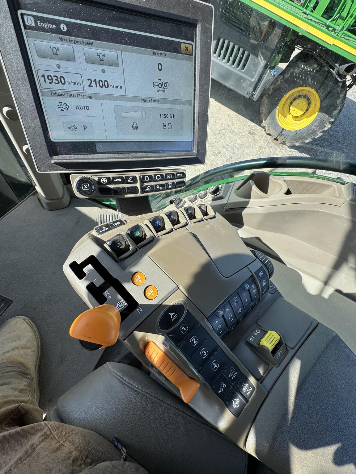 2023 John Deere 8R 280 Image