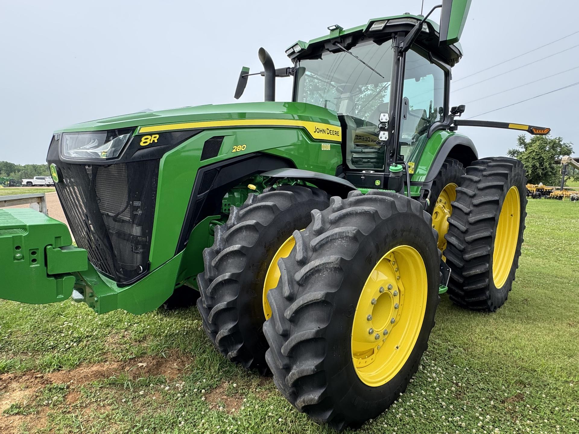 2023 John Deere 8R 280 Image