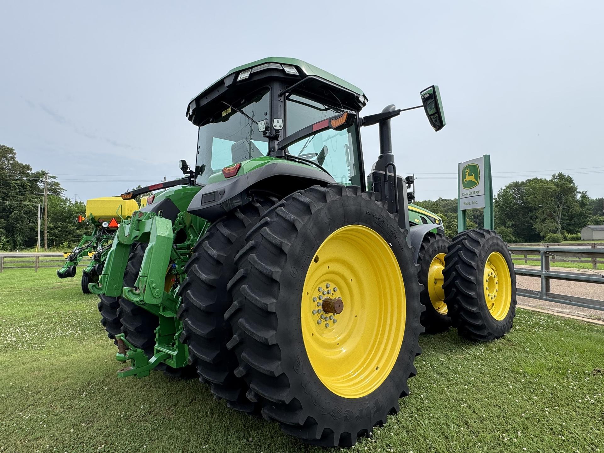 2023 John Deere 8R 280 Image