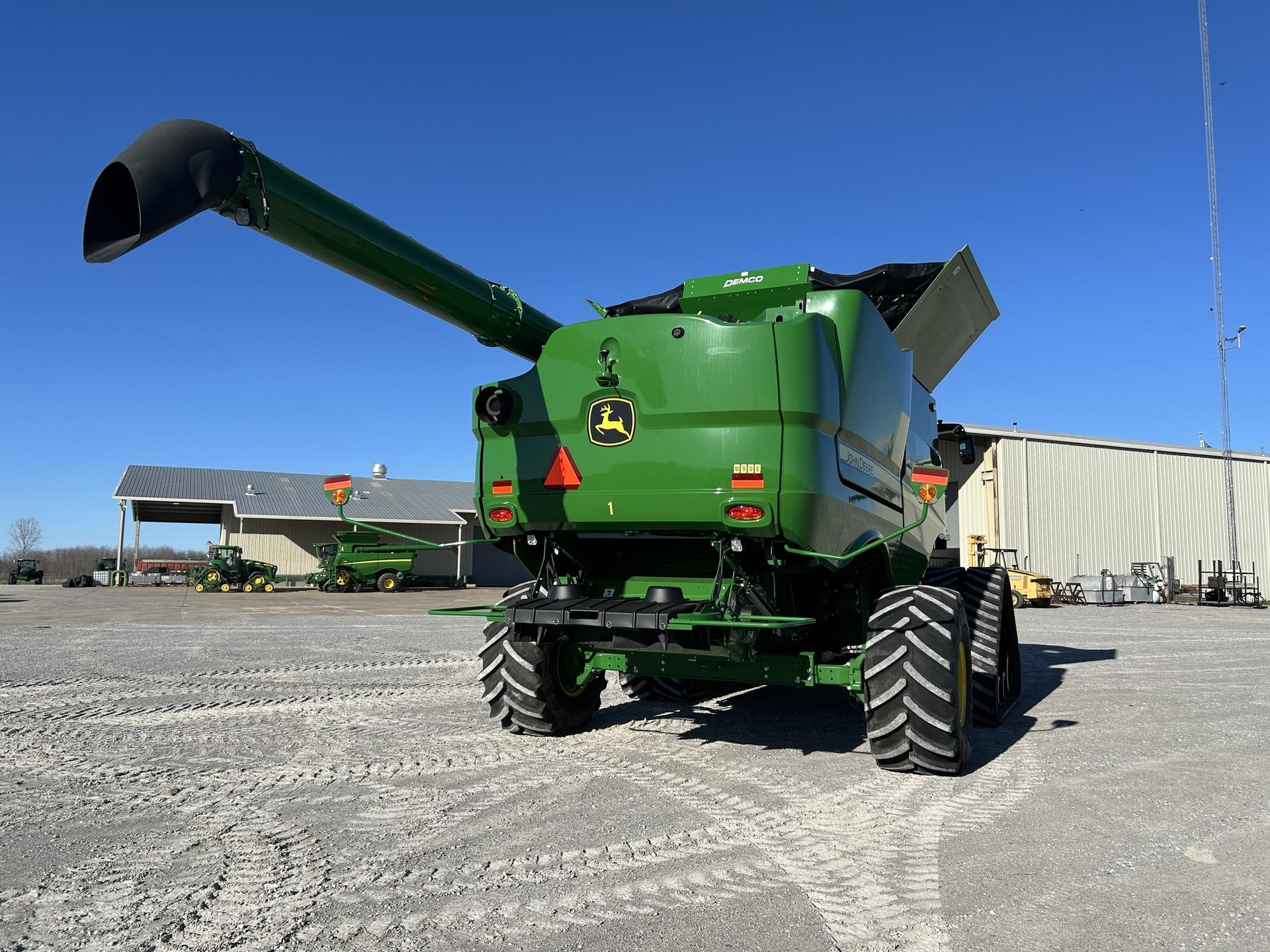 2024 John Deere S780 Image