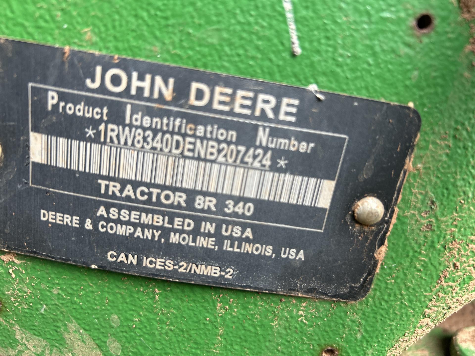 2022 John Deere 8R 340 Image
