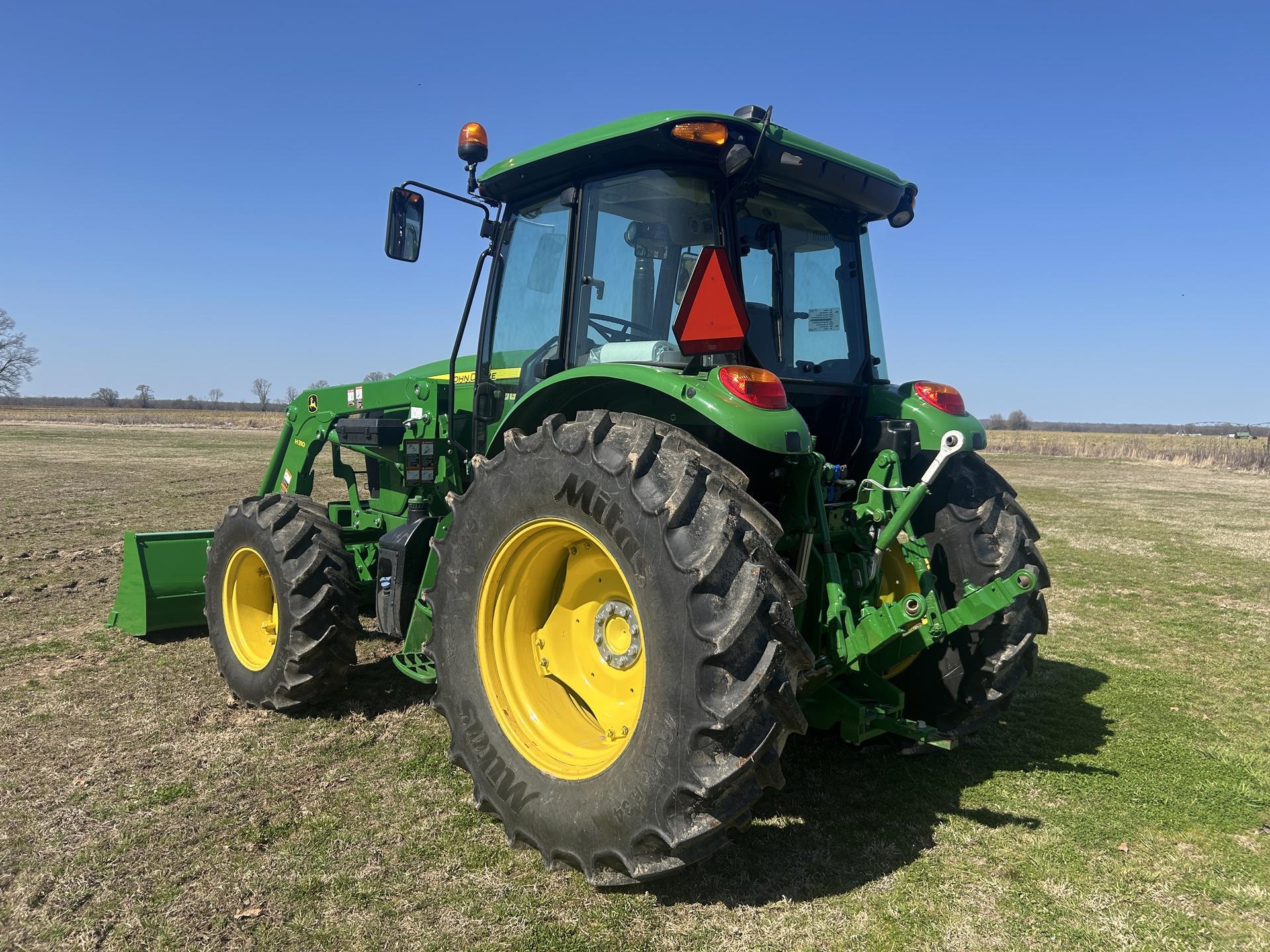 2023 John Deere 6120E Image